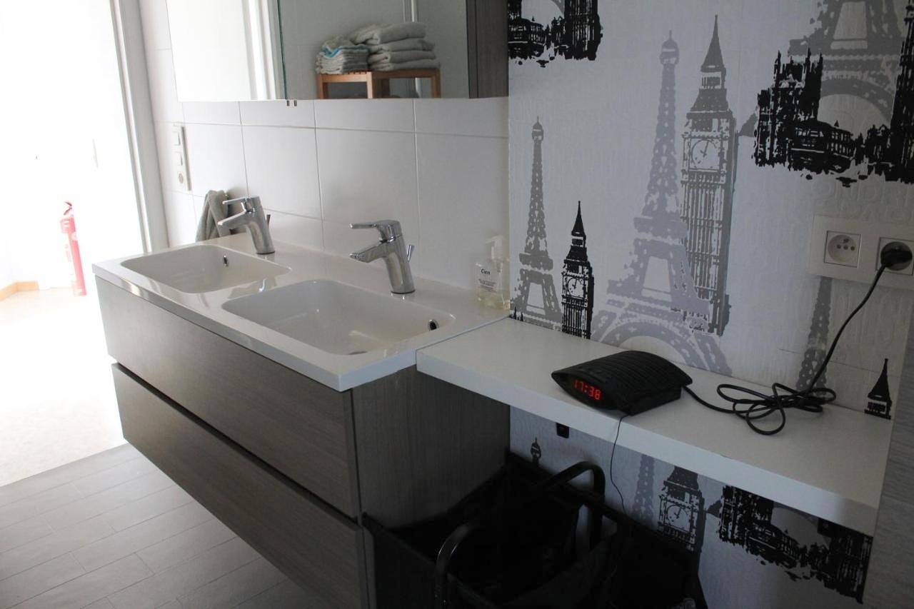 Appartement de vacances entier, Large Double or Twin Room in Kuringen, Hasselt