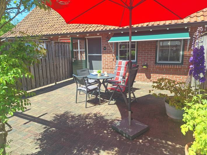 Ferienhaus für 2 Personen, mit Terrasse und Garten in Losser
