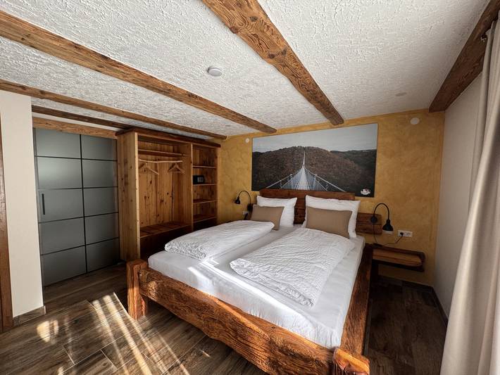 Hôtel pour 4 personnes, avec terrasse et jacuzzi, adapté aux familles