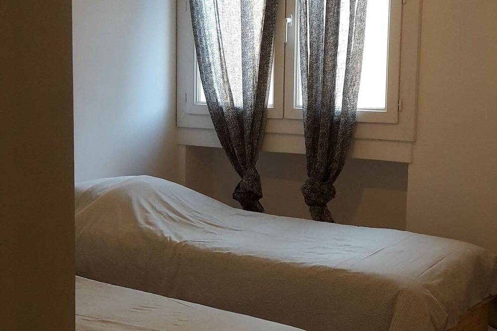 Apartamento entero, T3 à 5mn à Pied du Port Avec Parking in Cassis, Parque nacional de las Calanques