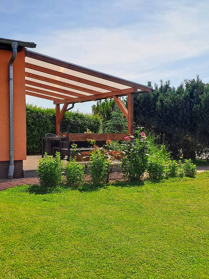 Bungalow für 2 Personen, mit Seeblick und Garten in Mecklenburgische Seenplatte - 3