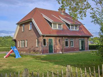 Ferienhaus für 13 Personen, mit Garten und Terrasse sowie Whirlpool, mit Haustier in Gelderland