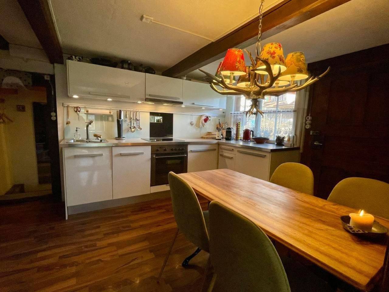 Chalet-Hausteil mit Garten im Dorfkern in Ringgenberg, Berner Oberland