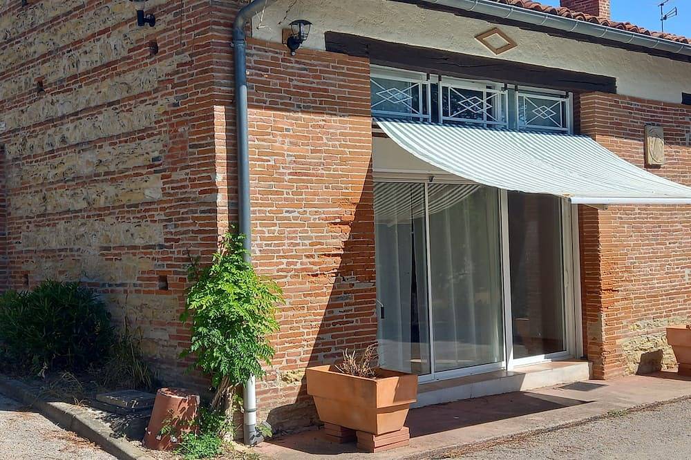 Appartement entier, T4 à la campagne, proche de Toulouse et des services. in Baziège, Canal du Midi