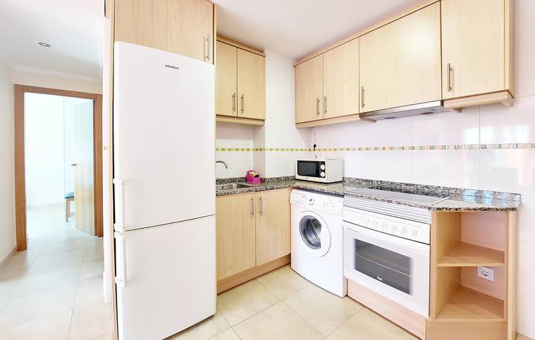Appartement de vacances entier, Appartement confortable avec terrasse, climatisation et parking à 400 m de la plage à Daimús in Bellreguard, Costa de Valencia