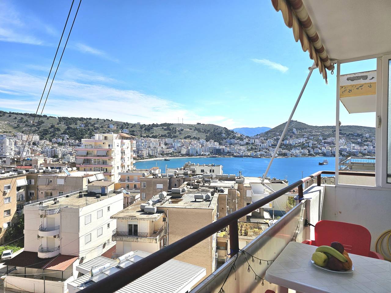 Ganze Wohnung, Ferienwohnung für 3 Personen mit Balkon in Sarandë, Vlorë