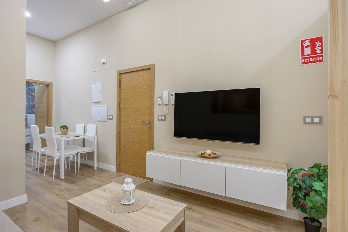 Apartamento entero, "Apartamento Brisas de Cádiz 1" con Wi-Fi y aire acondicionado in Playa La Victoria, Cádiz