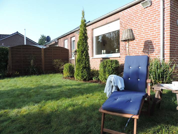 Ferienhaus für 2 Personen, mit Terrasse und Garten in Hage - 4