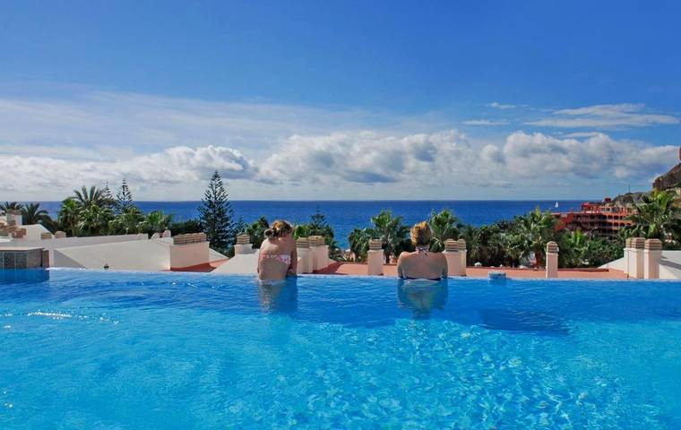 Village para 6 personas, con Jacuzzi y Terraza además de Jardín y Piscina en Gran Canaria