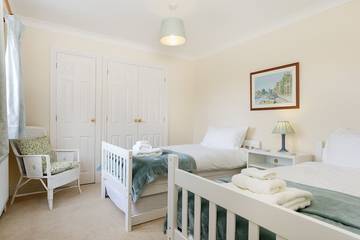 Holiday Rental for 11 People in Chipping Campden, The Cotswolds, Photo 4