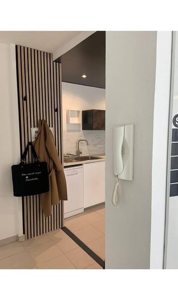 Gîte pour 2 personnes, avec balcon et jardin dans Arenes De Nimes