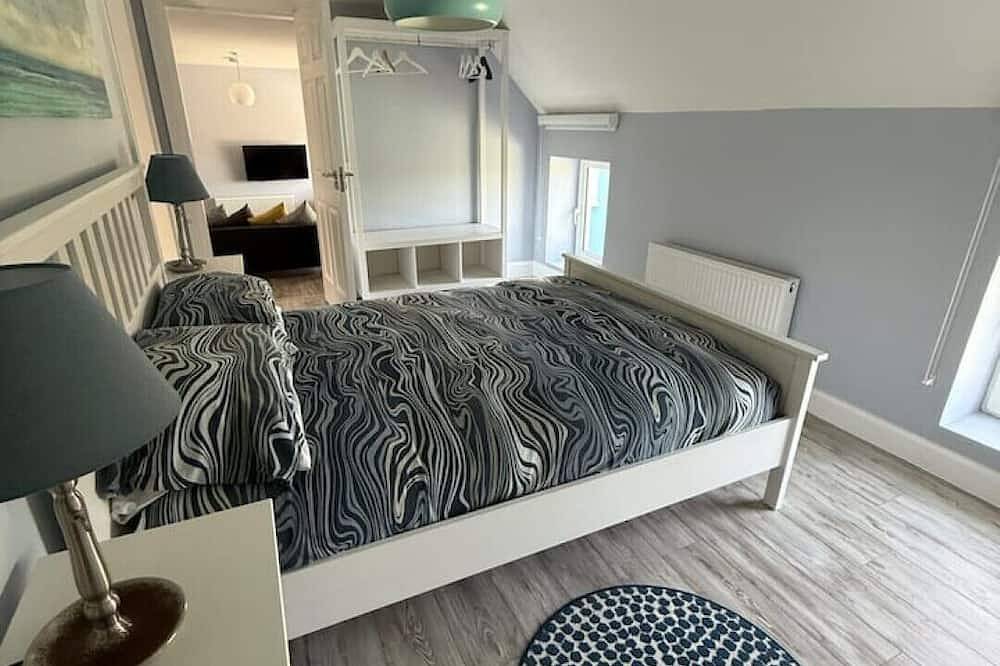 Entire apartment, The Granary Loft at Annestown House in County Waterford