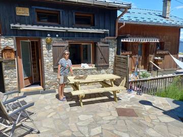 Maison de campagne pour 8 personnes, avec jardin et vue dans Doucy