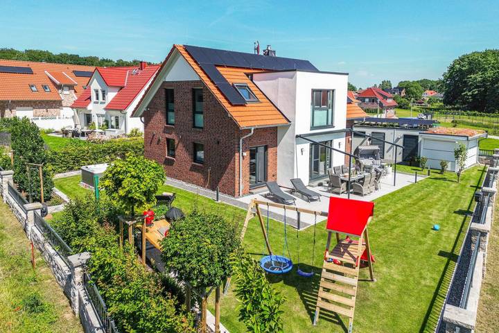 Ferienhaus für 8 Personen, mit Garten und Sauna sowie Terrasse und Whirlpool in Biendorf