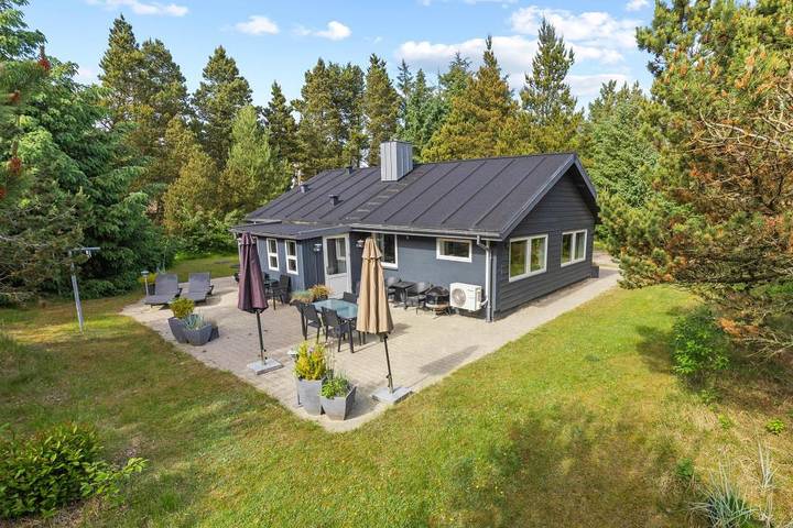 Persönlich eingerichtetes Ferienhaus mit Kamin in Ho, Varde