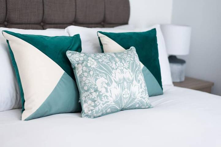 4-Bed Swansea City Home | Walk to Centre | Ideal for Groups in Swansea, Swansea und Umgebung