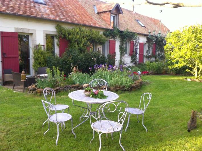 Location de vacances pour 2 personnes, avec jardin et terrasse à Trangé - 3