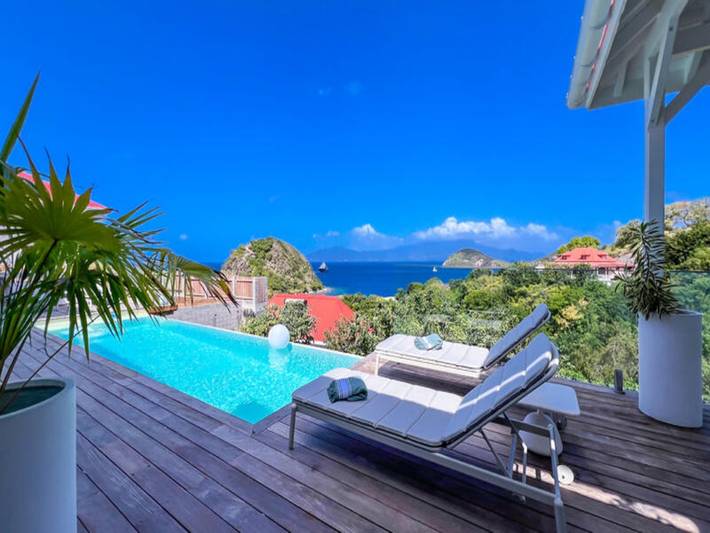 Vacation rental for 7 people, with yard, kid friendly in Guadeloupe (Caribbean)