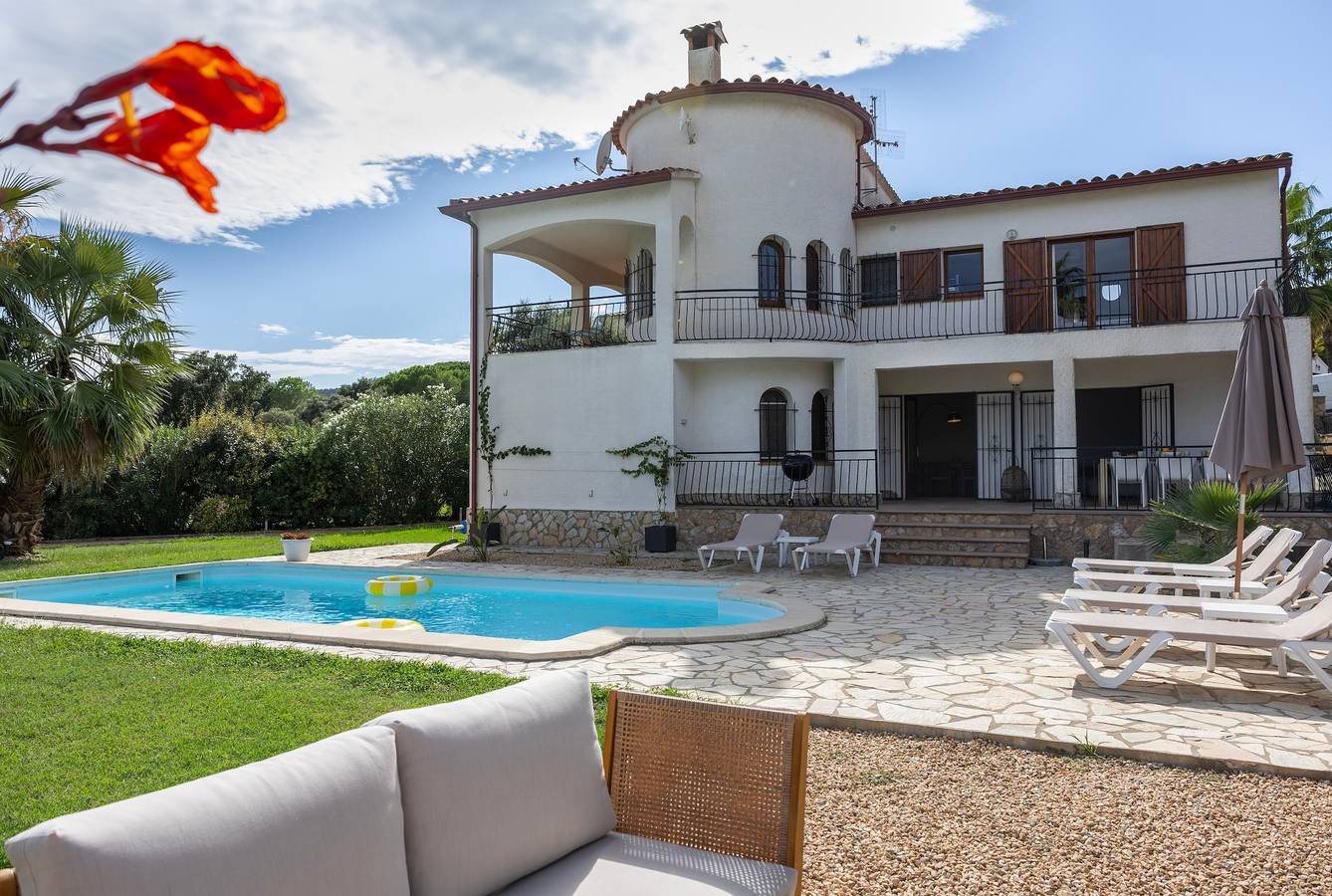 Villa 'Ensueño' avec vue sur la mer, Wi-Fi et climatisation in Mas Pere, Calonge