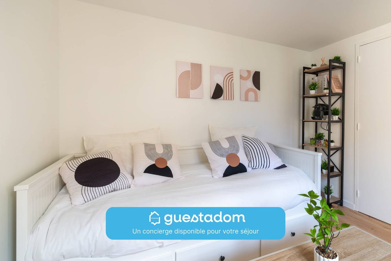 Ganze Wohnung, L'Ambroise - Wifi - Centre-ville - Gare in Laval, Mayenne