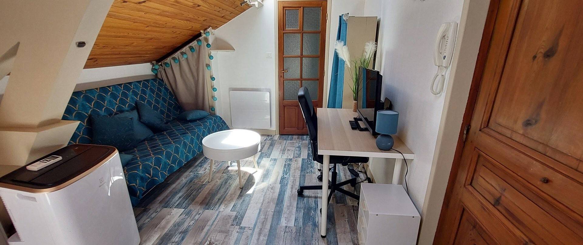 Estudio entero, Acogedor estudio climatizado en Chamalières, ideal para descubrir Auvernia in Chamalières, Parque Natural Regional Volcans d'Auvergne