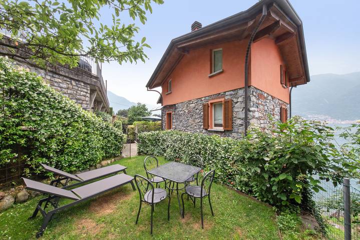 Appartement de vacances pour 4 personnes, avec vue sur le lac et jardin, animaux acceptés