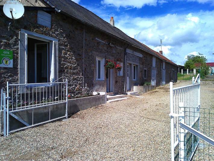 Gîte pour 4 personnes, avec jardin, animaux acceptés à Chissey-en-Morvan