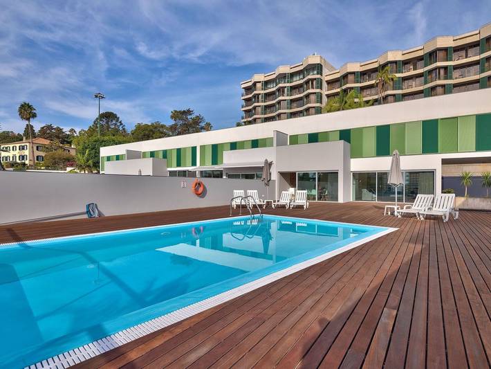 Casa de férias para 8 pessoas, com jardim e piscina no Funchal