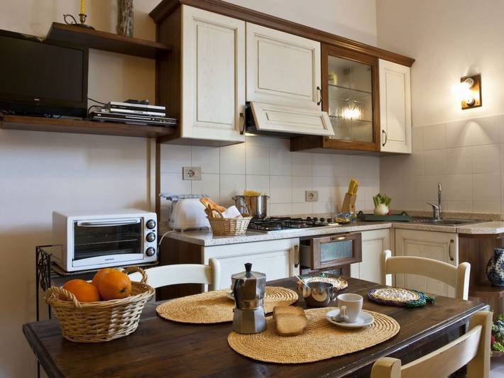 Gîte pour 2 personnes, avec piscine et jardin à Poggibonsi - 4