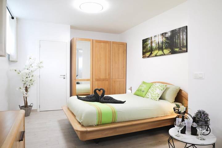 Gîte pour 3 personnes, avec jardin et terrasse à Chiny - 2