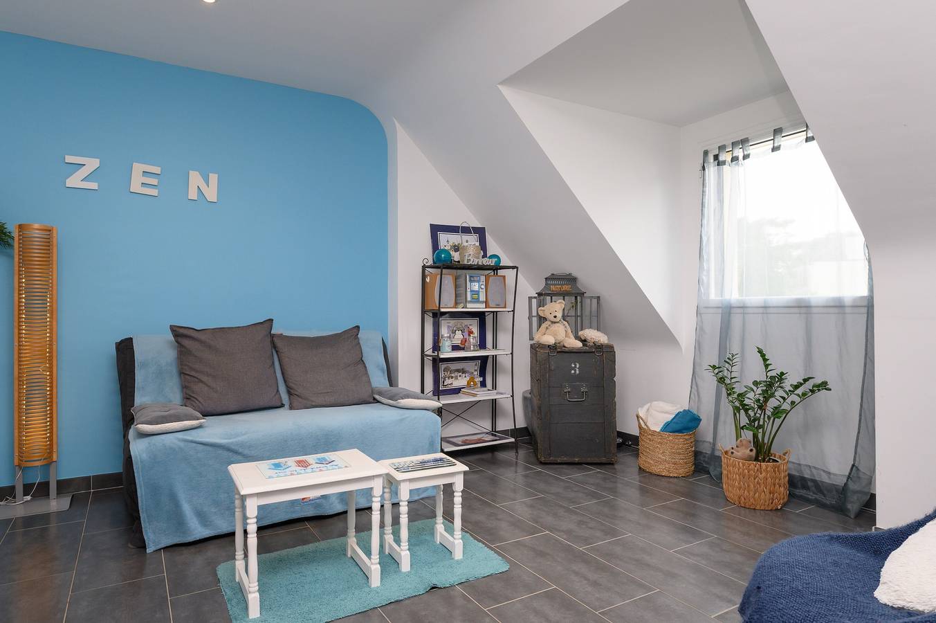 Appartement entier, Appartement 'Le Clos Du Pont, Zen' avec vue mer, piscine privée et Wi-Fi in Noyalo, Côte des Mégalithes