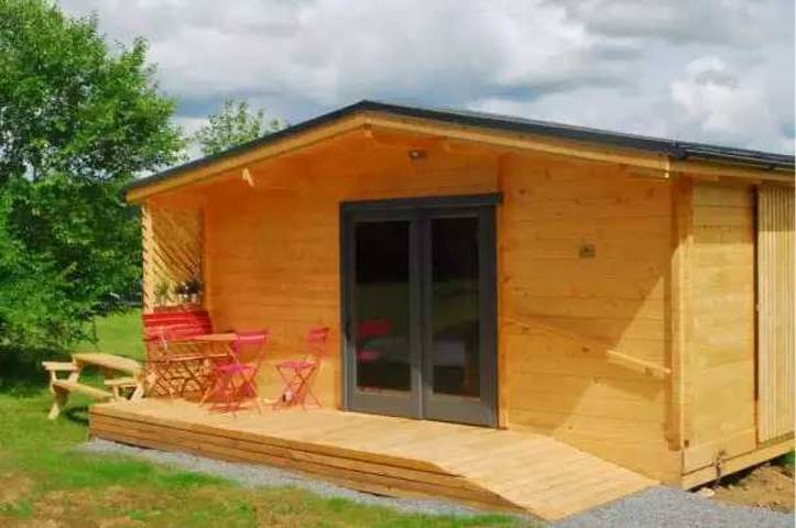 Gîte pour 2 personnes, avec sauna à Chamberet