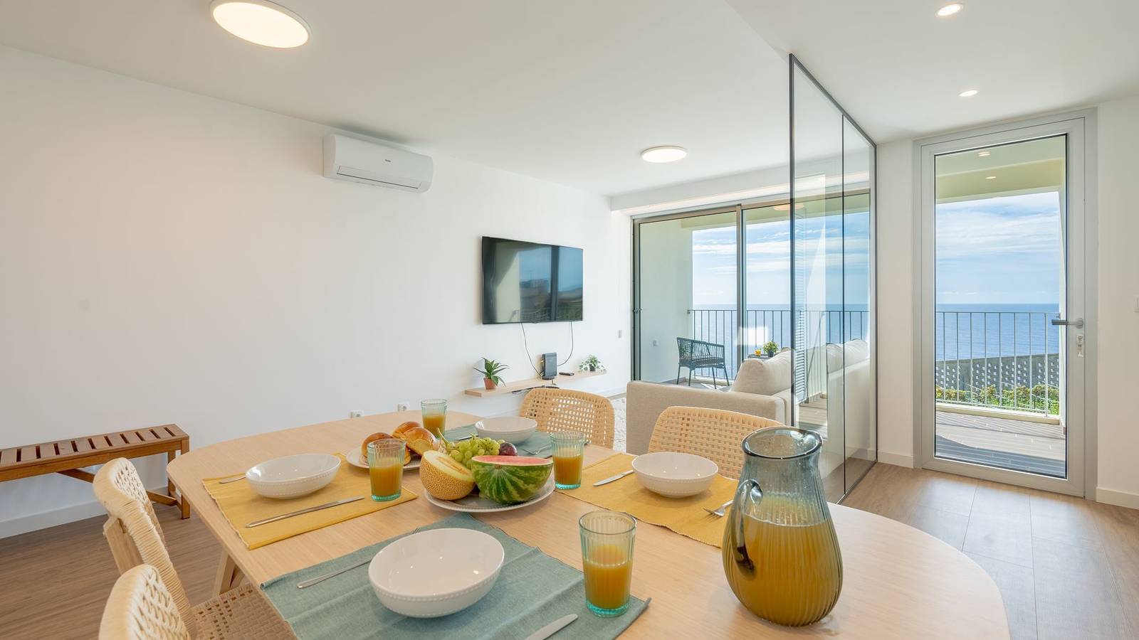 Ganze Wohnung, Ferienwohnung für 4 Personen mit Meerblick in Câmara de Lobos, Madeira