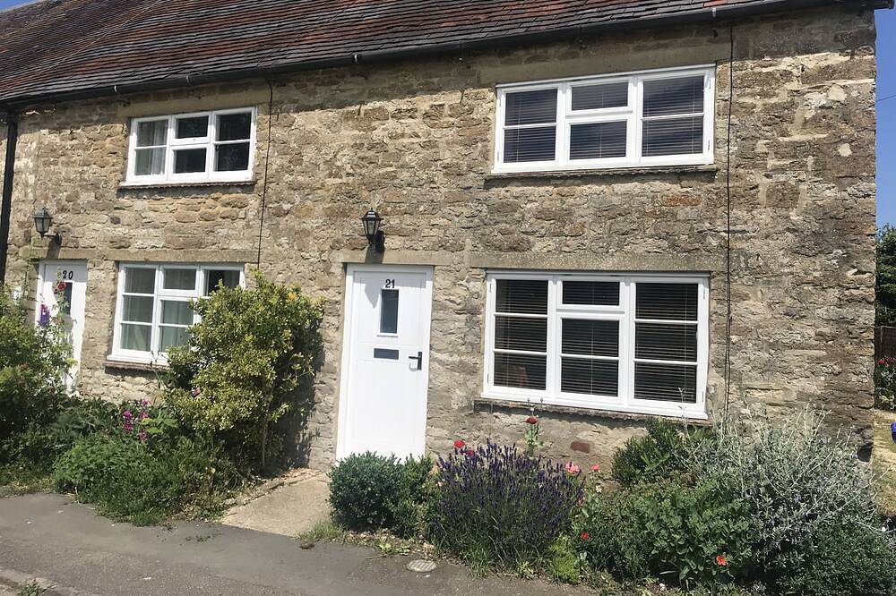 Cottage for 3 People in Evenley, Northamptonshire