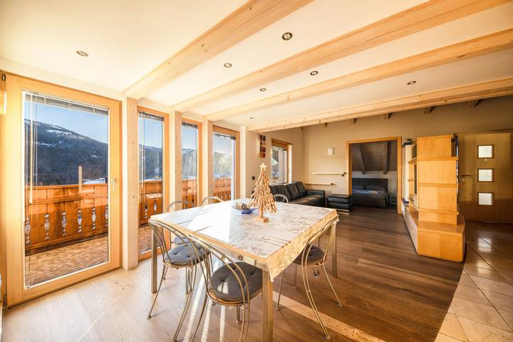 Ganze Wohnung, Ferienwohnung „La Pratolina Attico“ mit Bergblick und Balkon in Castello-Molina di Fiemme, Fleimstaler Alpen