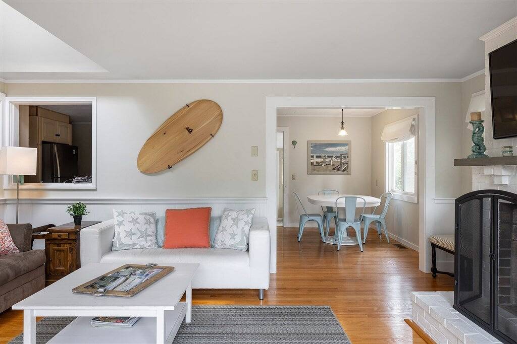 Cozy Cottage Close to Downtown Ogt in Ogunquit, York County