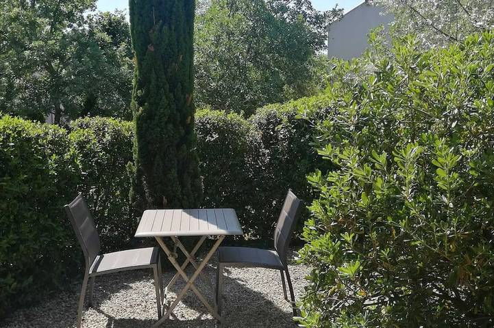 Maison d’hôte pour 2 personnes, avec jardin et piscine ainsi que sauna et jacuzzi à Vogüé - 4