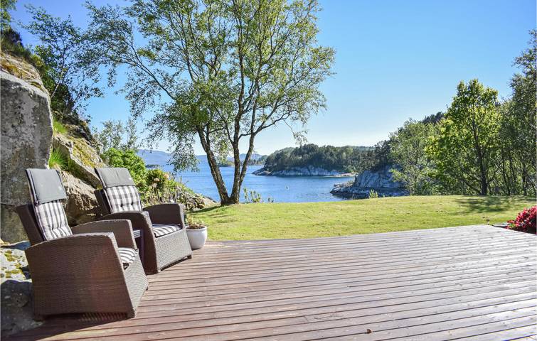 Maison de vacances pour 6 personnes avec terrasse in Tysvær