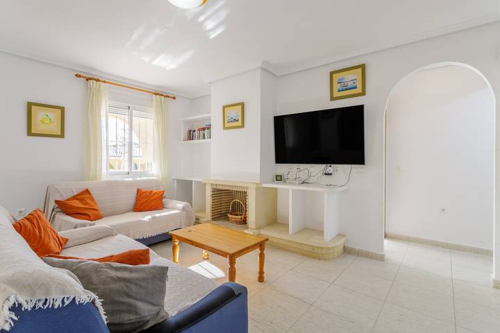 Villa 'Bélgica en Gran Alacant' con piscina privada, Wi-Fi y aire acondicionado in Santa Pola, Costa Blanca