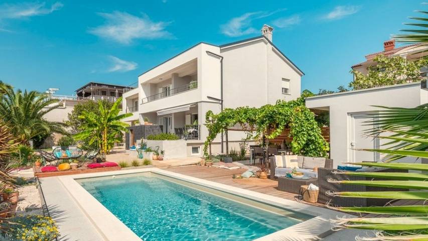 Villa für 8 Personen, mit Garten und Terrasse in Medulin