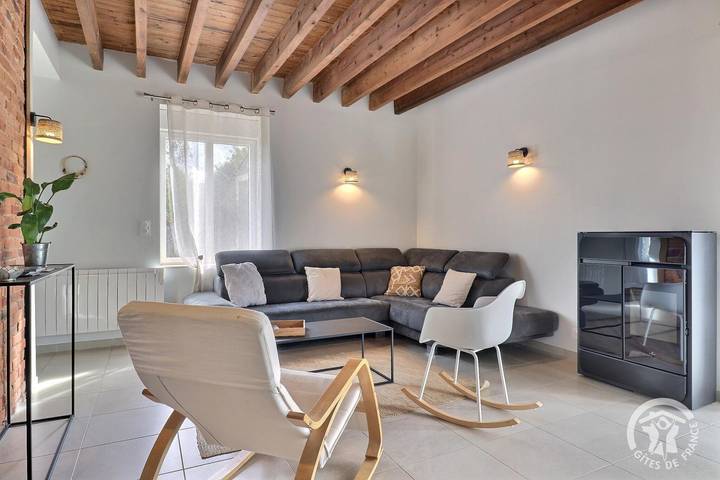 Gîte pour 8 personnes, avec jardin à Hédé-Bazouges - 2