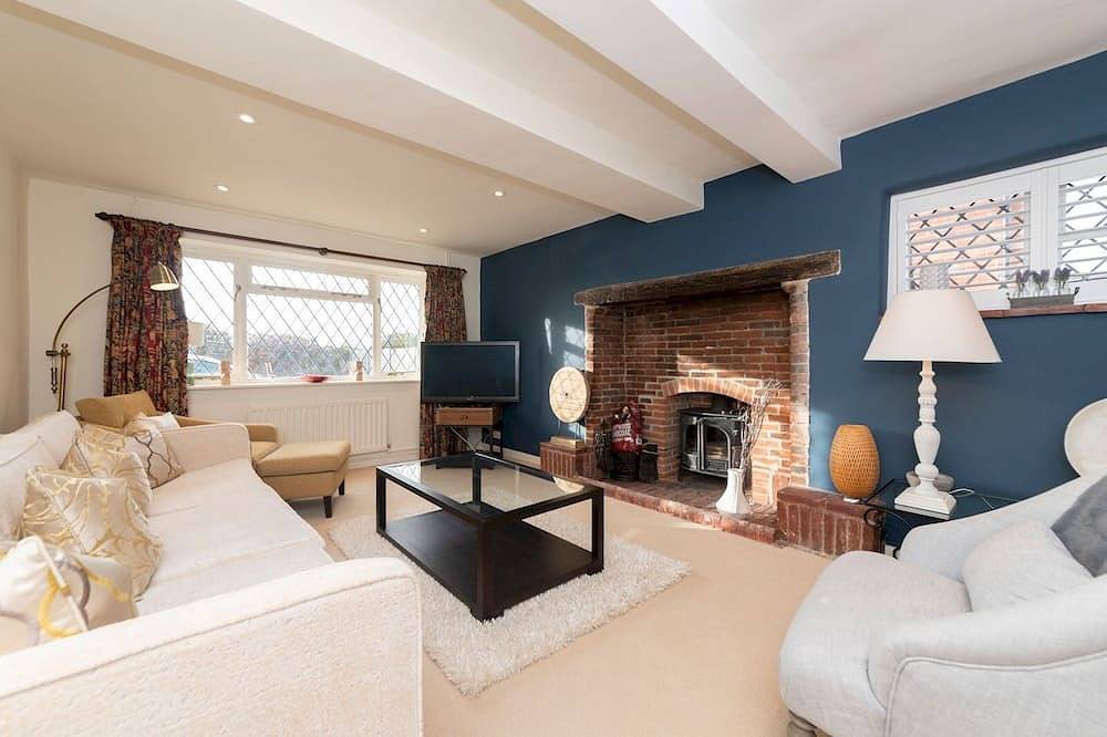 Glamping for 7 People in Sonning Common, Oxfordshire