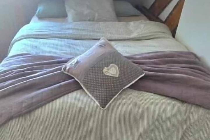 Apartamento entero, Cosy studio with garden in Saint-Pierre-des-Corps, near train station and Tours in Saint-Pierre-des-Corps, Región de Tours