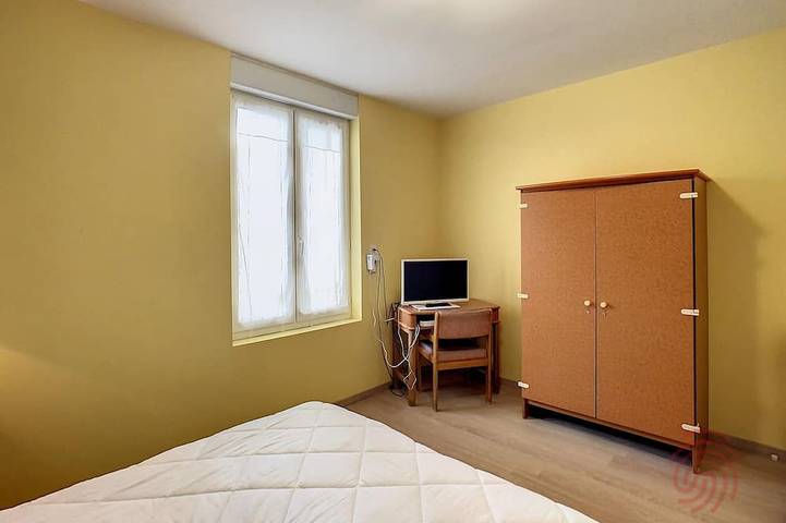 Gîte pour 2 personnes, avec jardin dans Office De Tourisme De Lamalou Les Bains - 3