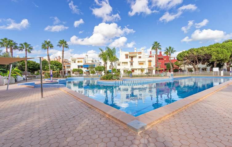 Apartamento vacacional entero, Apartamento con vistas al mar, piscina y parking a 500m de la playa de La Galera in Cabo de Palos, Cartagena