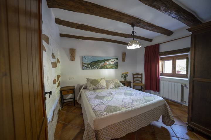 Casa rural para 6 personas, con jardín y vistas en Laroya - 3
