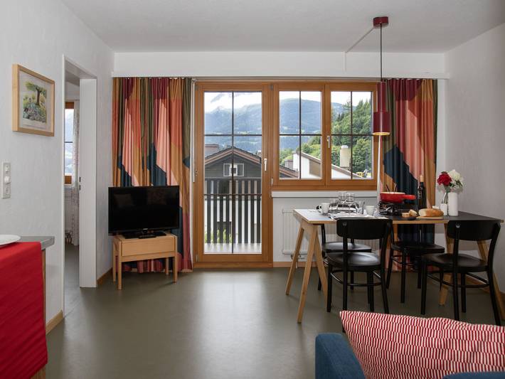 Ferienwohnung für 4 Personen, mit Garten und Sauna sowie Balkon und Ausblick in Graubünden - 4