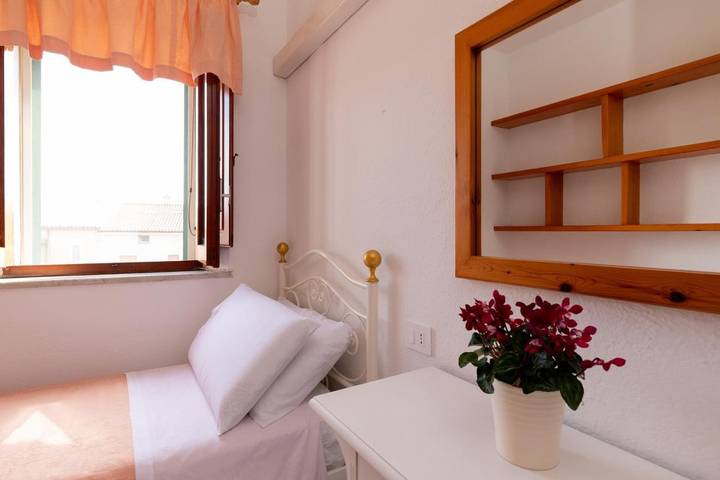Location de vacances pour 3 personnes, avec Balcon et Terrasse à Sant'Antonio di Gallura - 3
