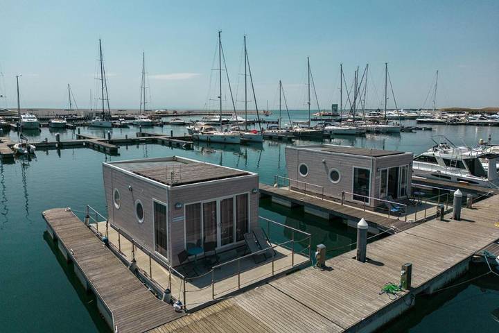 Boot für 4 Personen, mit Terrasse und Ausblick in Italien