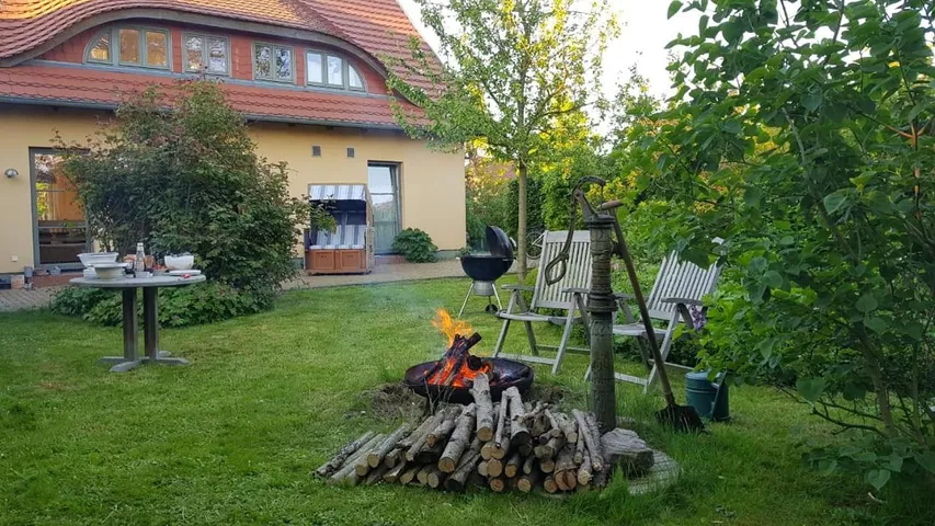 Casa de vacaciones para 8 personas, con vistas y jardín además de sauna y terraza - 1